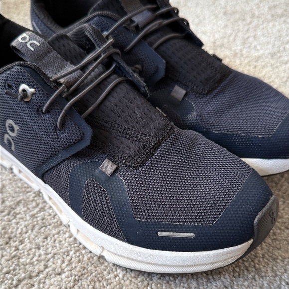 OnCloud Kids Running Dark Gray Sneakers - Picture 2 of 12